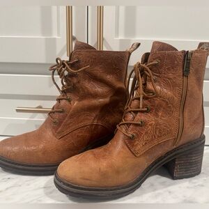 Women’s Size 7 Timberland Sienna High Lace-Up Waterproof Boots Embossed Leather